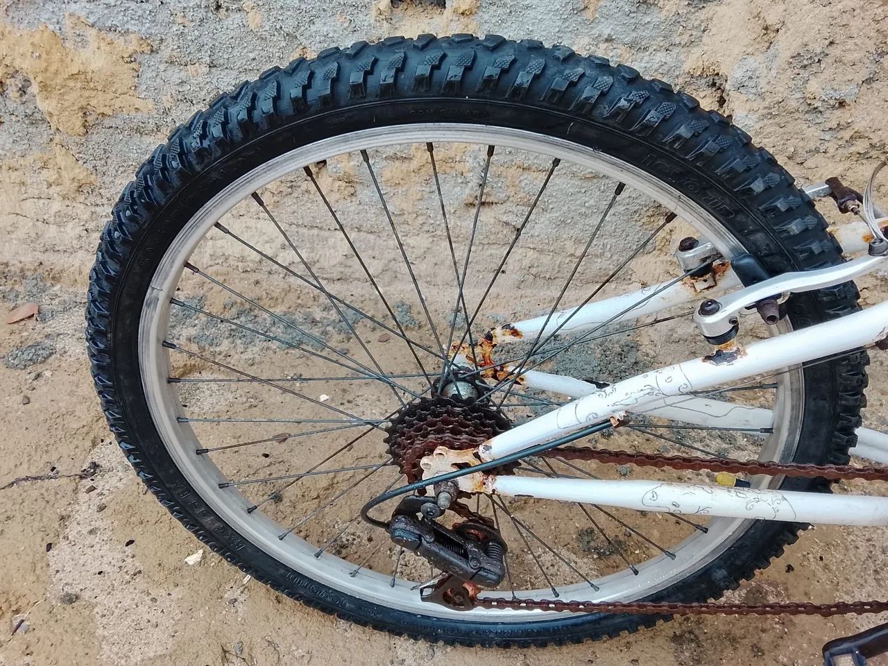 Bicicleta aro 24  - Foto 4