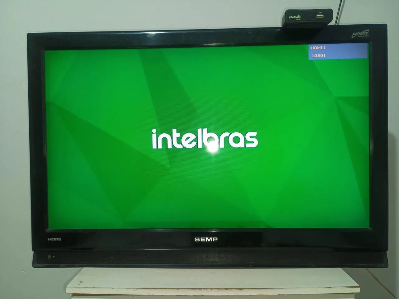 Vendo TV Semp Toshiba 35.polegadas  - Foto 3