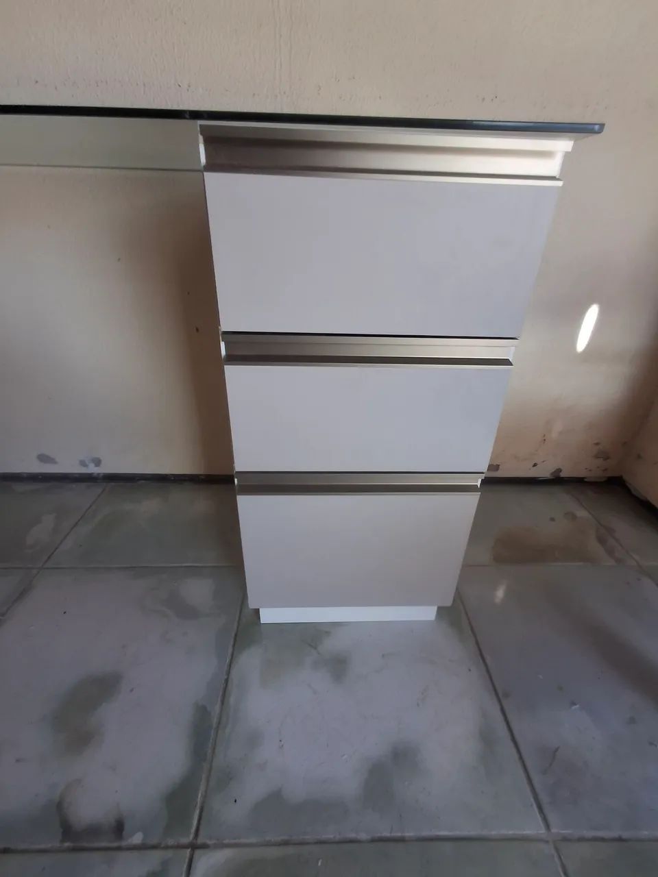 Bancada de vidro com gaveteiro  - Foto 2