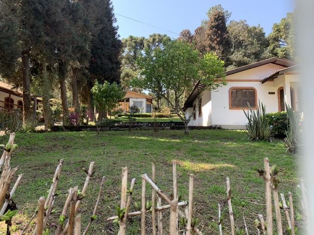 Casa e terreno c/ 800m2 no Centro