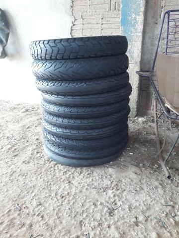 Vendo pneus de moto 35 reais montado