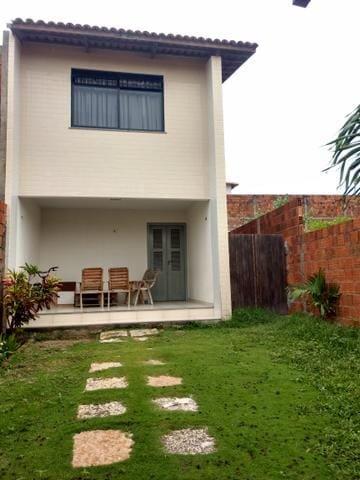 Vendo ótima casa Icarai