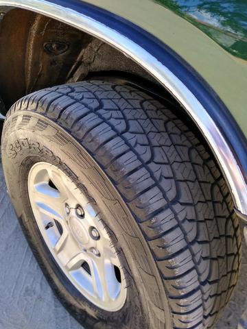 Toyota HIlux SW4 4x4 7 lugares Turbo Diesel - Foto 4