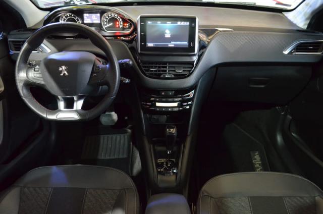 PEUGEOT 208 URBANTECH 1.6 AUT 2018 - Foto 14