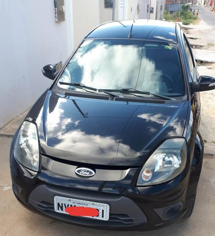 Vendo. ótima oportunidade pra compra de um semi novo bastante conservado