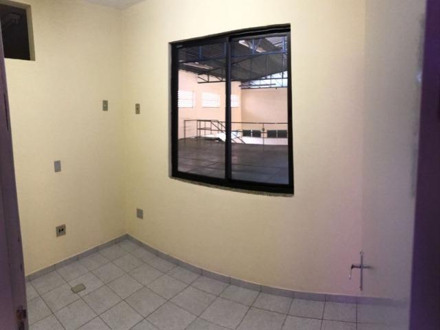 Simone Freitas Imóveis- Vende-se Galpão no Aterrado- Volta Redonda - Foto 18