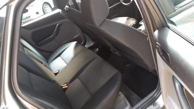 FOCUS 1.6 GLX 2012 completo e impecável - Foto 16
