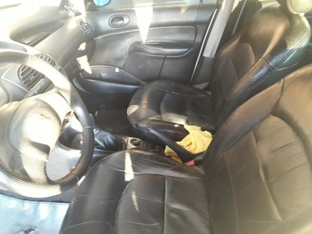 Peugeot 206 ano 2000