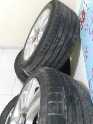 Vendo jogo de rodas 17 multi furos - Foto 5