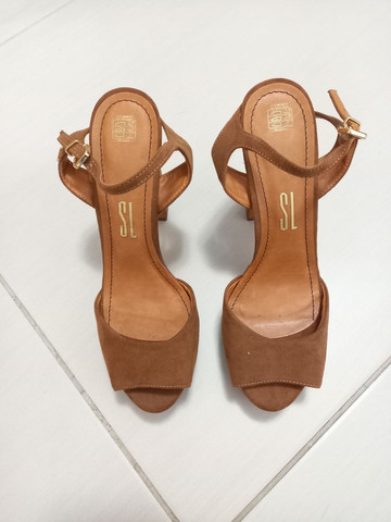 sapato feminino cor caramelo