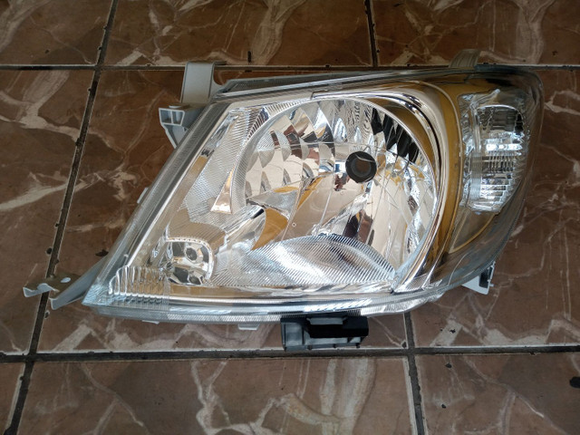 Farol esquerdo Toyota Hilux Srv 2006 / 2011 - Foto 2
