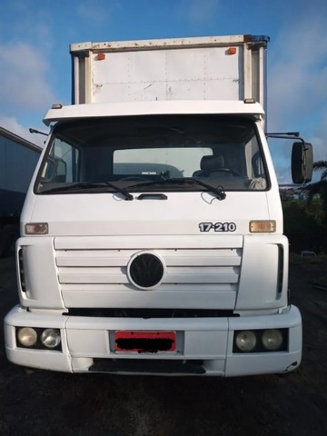 CAMINHÃO BAÚ VOLKSWAGEN 17-210