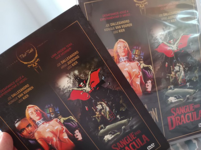 Vendo Box com 2 dvds da coleção Dark Side Horror Colections  - Foto 3
