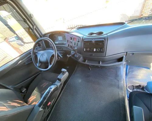 Mercedes Benz modelo:MB2544