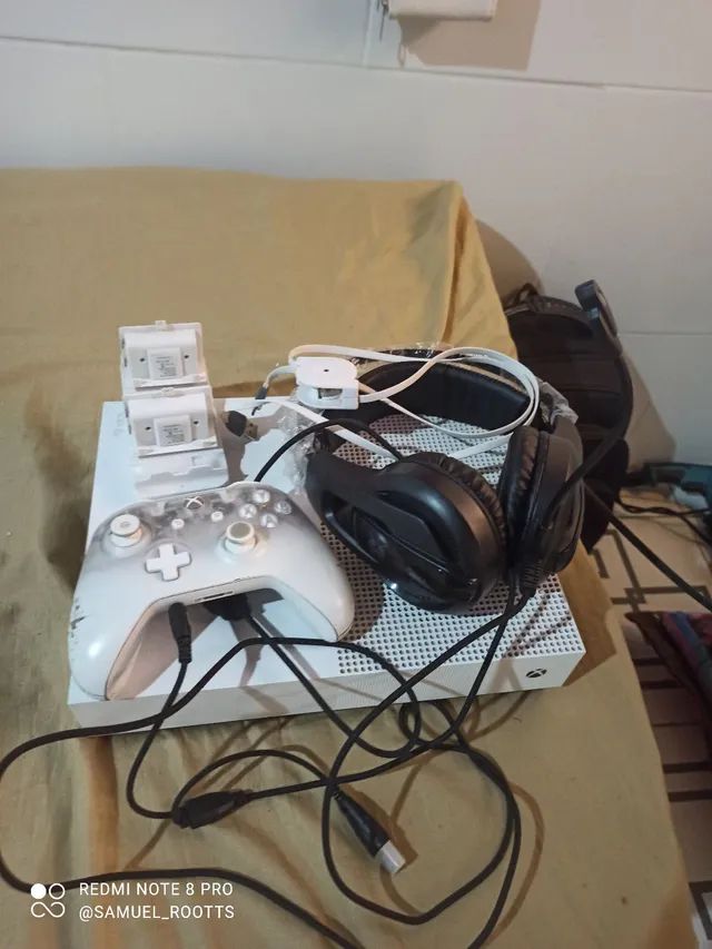 Xbox One S All Digital 1 TB 