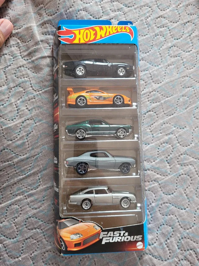 Kit 5 carrinhos hot wheels velozes e furiosos 2021