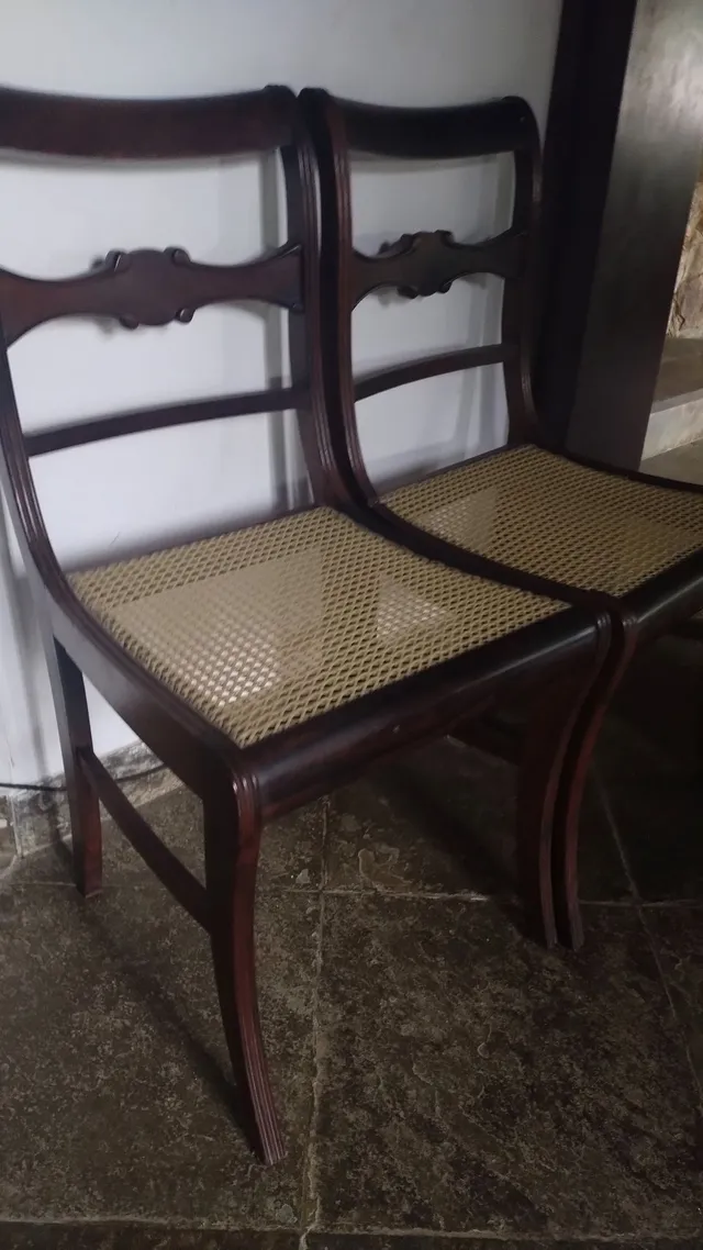 Cadeira De Barbeiro Antiga 1950 Em Madeira Jacarandá - R$ 4.500,00