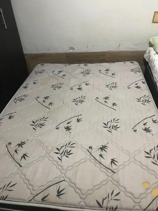 Vendo cama de casal 