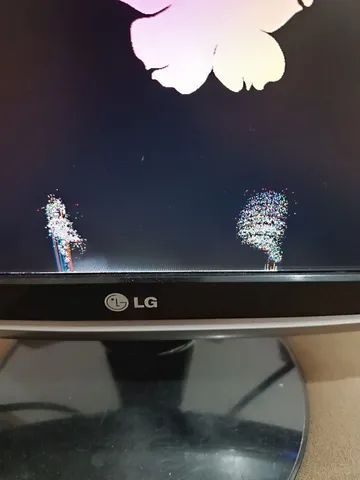 Monitor Samsung VGA 21 polegadas com "detalhe" conforme foto - Foto 4