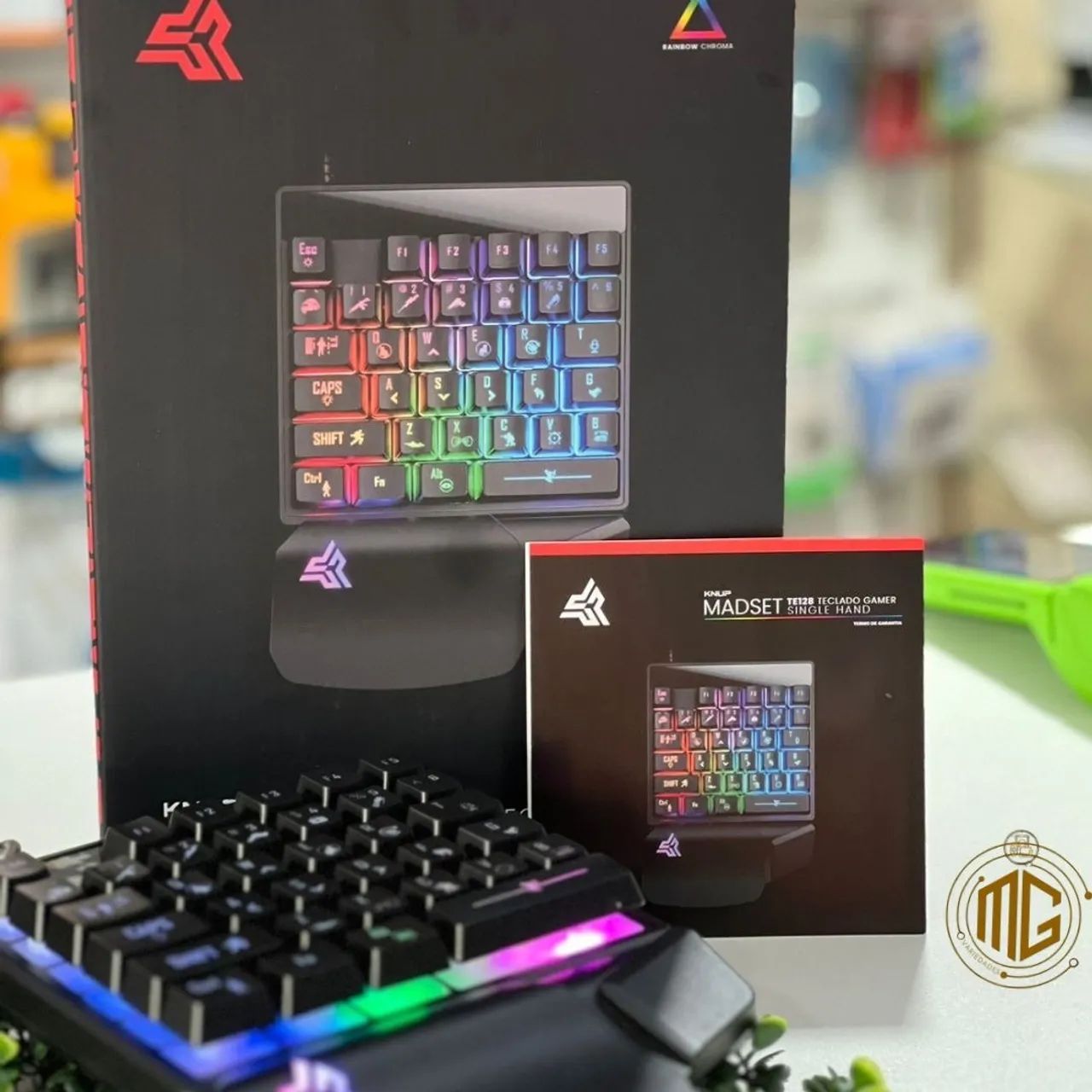 Teclado Gamer Com Led  (Uma mão) 