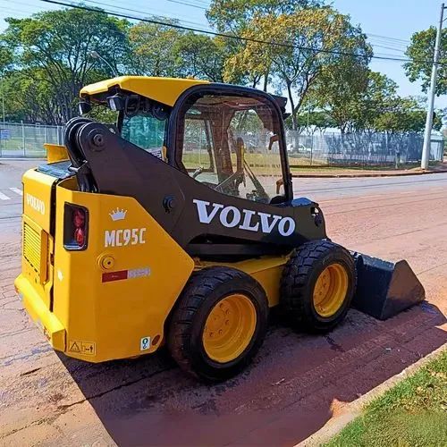 Minicarregadeira Volvo mc95c 2018 - Foto 3