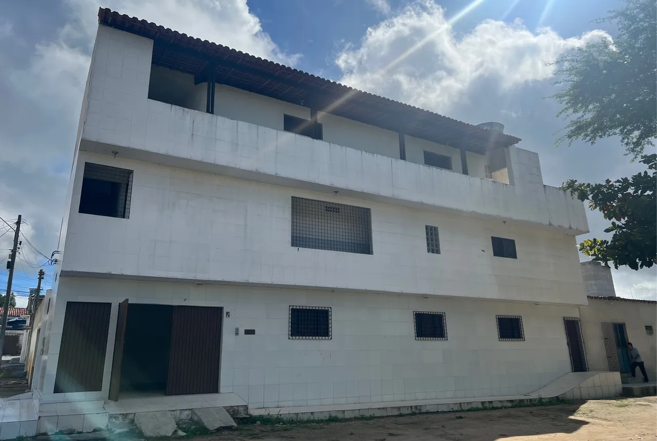 Vende -se  ou troca  prédio 