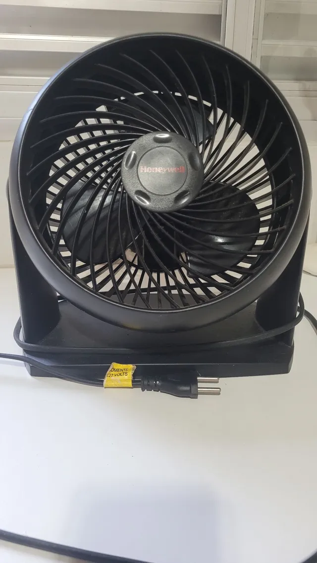 Honeywell HT-900 TurboForce Air Ventilador Circulador Preto 110V