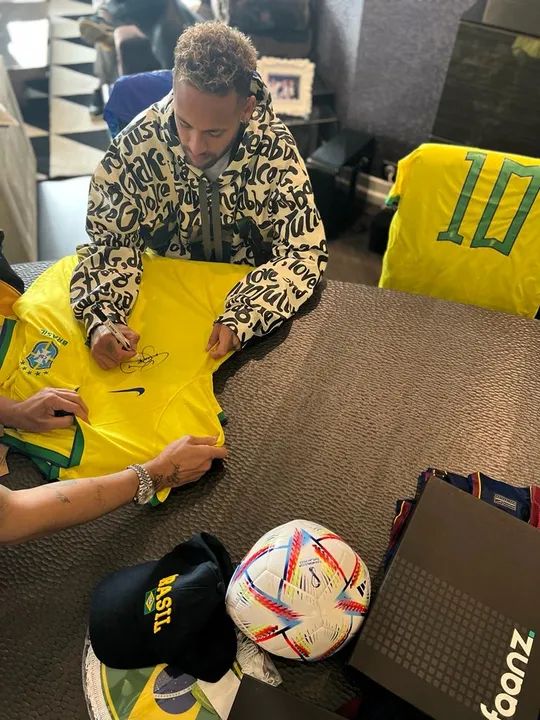 Camisa - Seleção Brasileira - Autografada por Neymar jr
