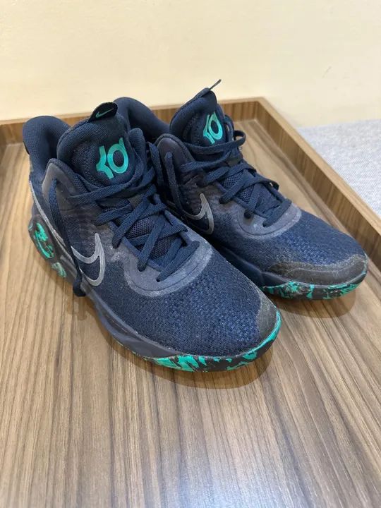 Tênis Nike seminovo 