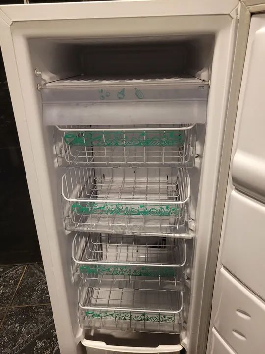 Freezer Vertical   - Foto 3