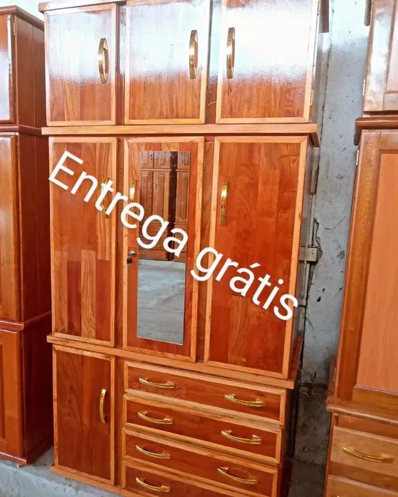 Guarda roupa de solteiro 3 portas com maleiro NOVO!