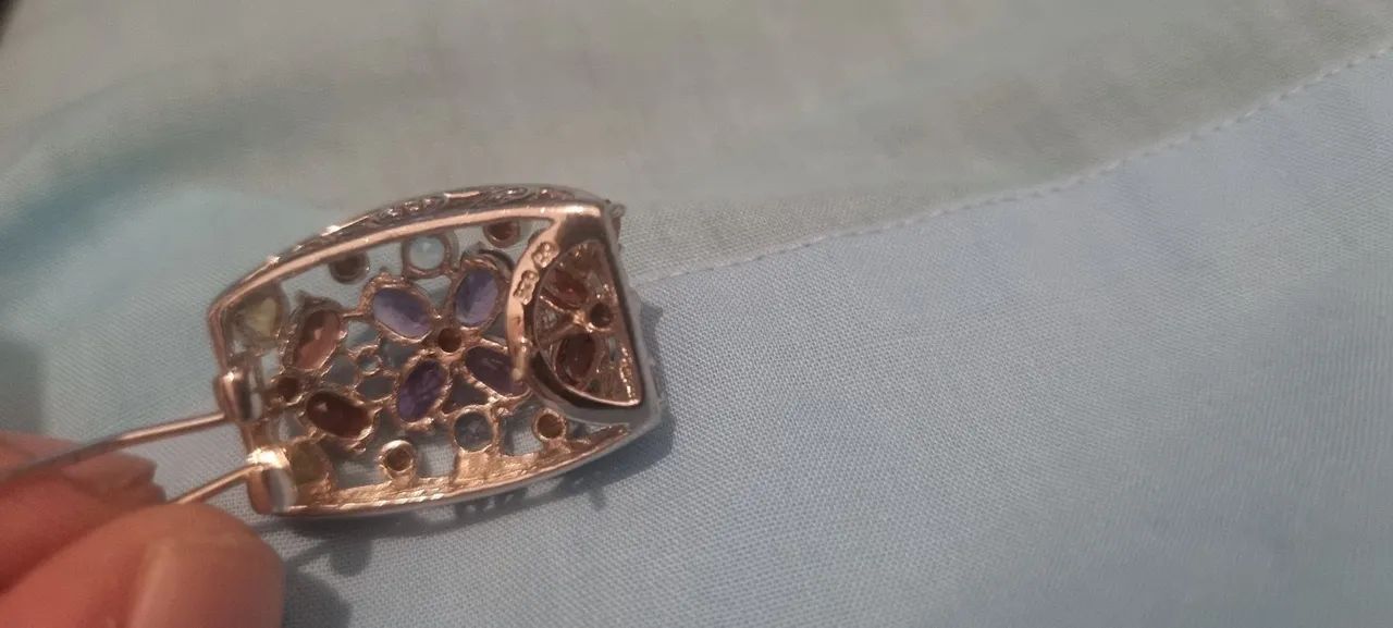 Brinco Argola Click Grande Cravejada - Foto 4