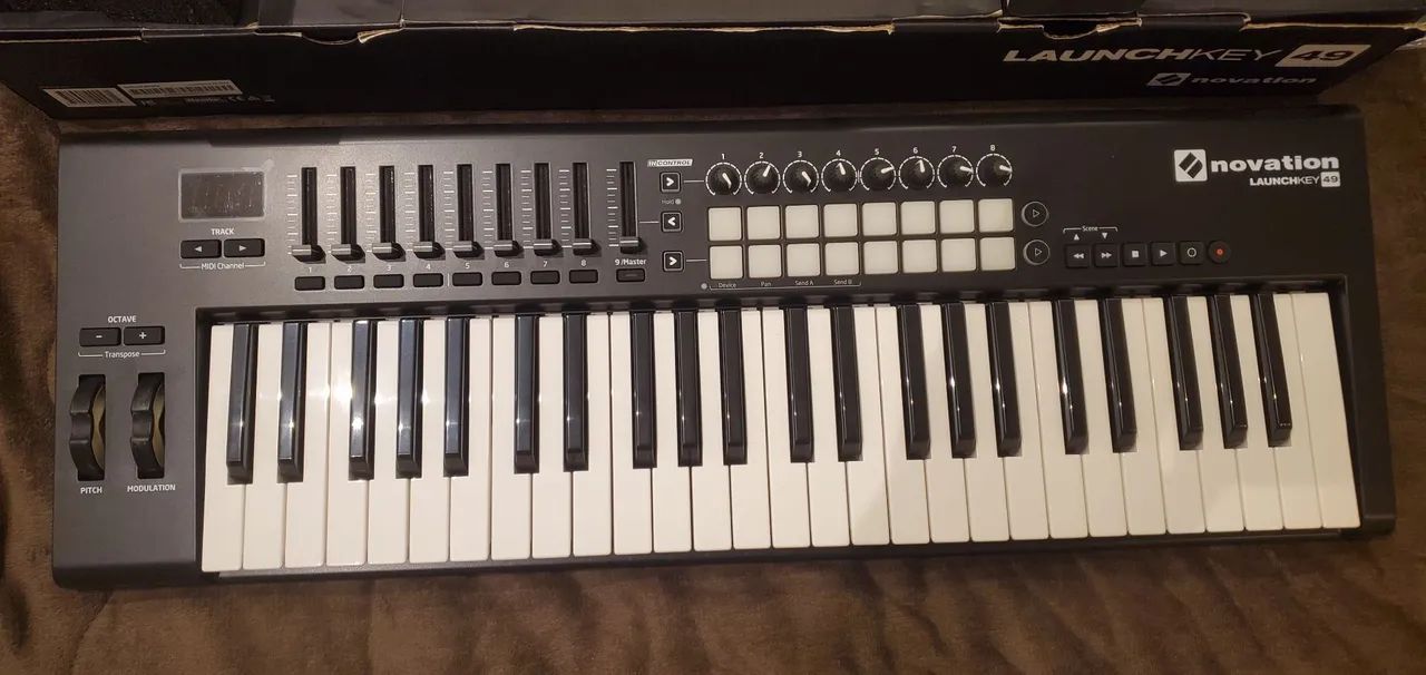 Keyboard  Controller Launchkey 49 MK2 NOVATION ( Controladora USB ) - Foto 2