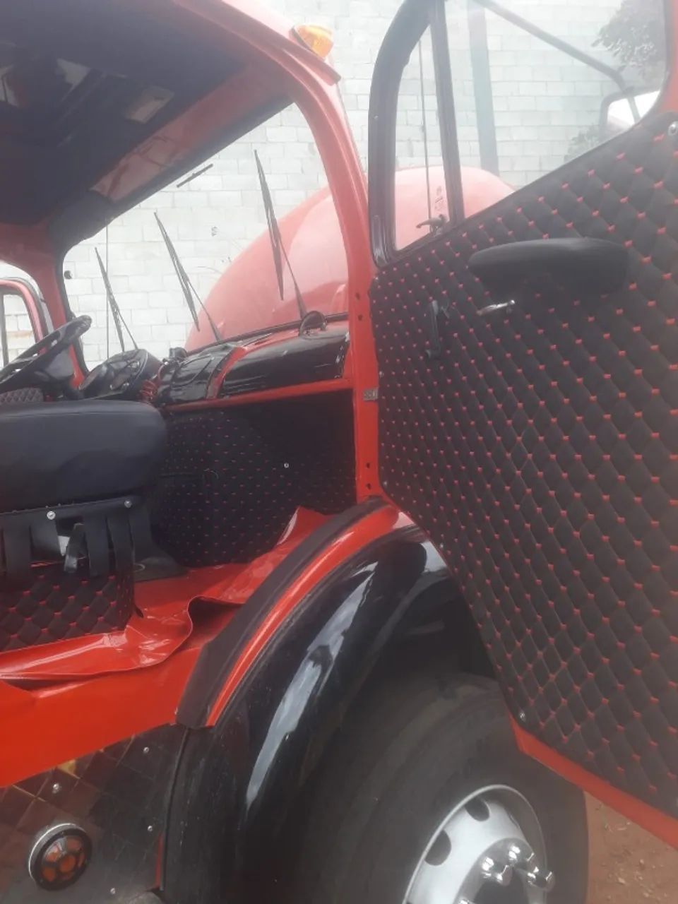 Caminhão MB 1519 - 1978 Caçamba Lisa, Pintura e Gabine Novas! - Foto 3