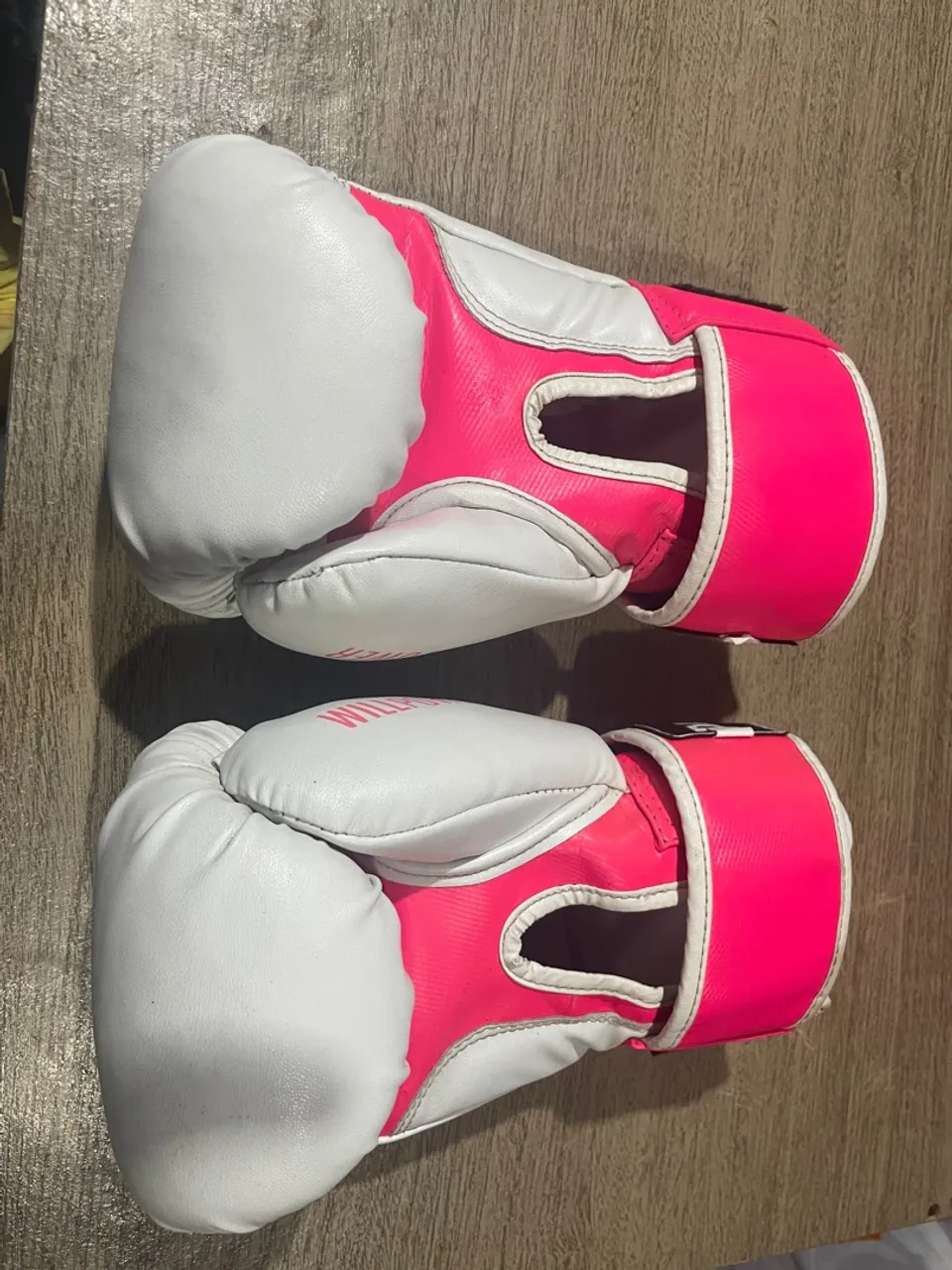 Luvas de boxe  novas 