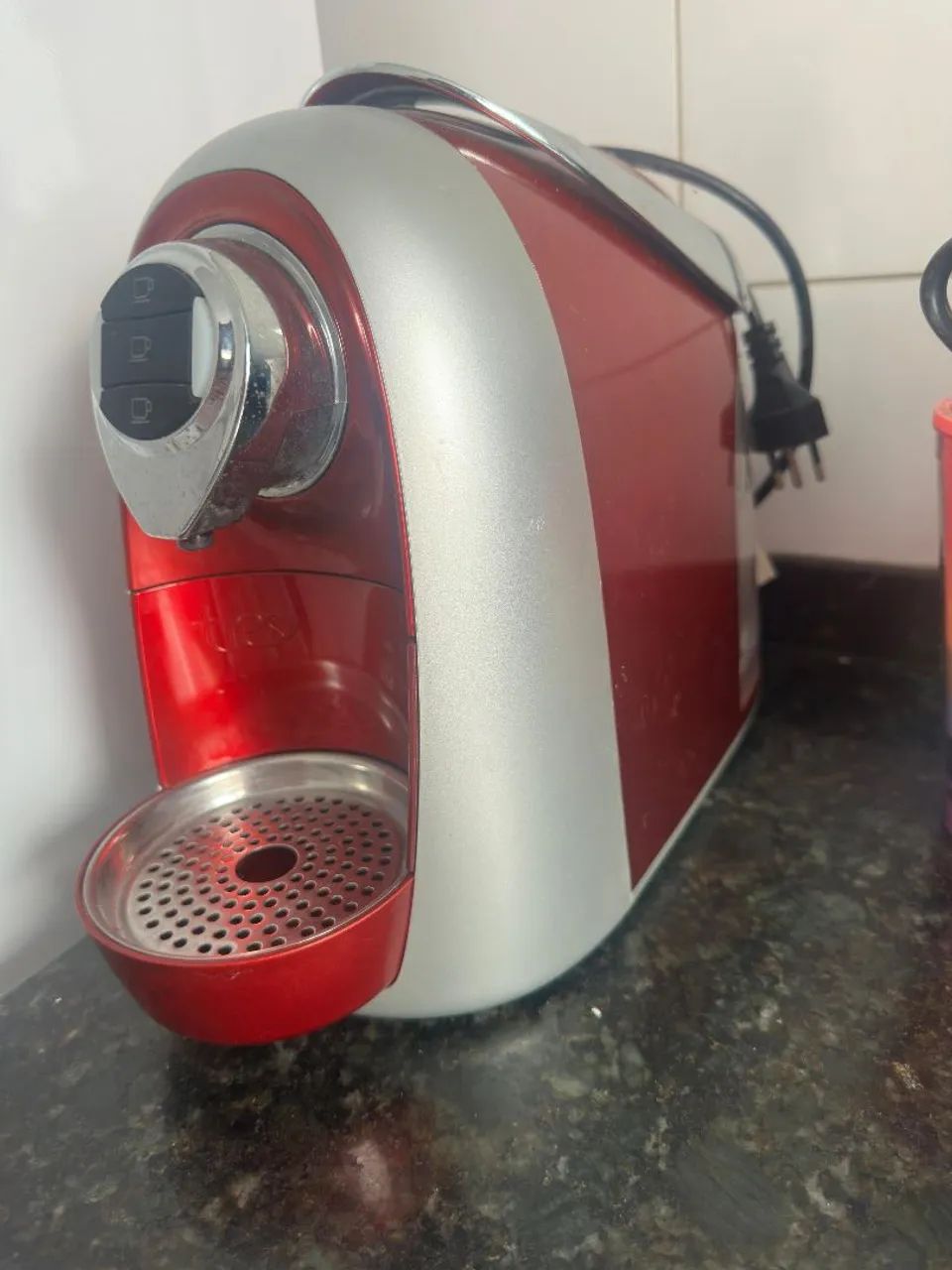 Cafeteira Espresso TRES Modo Vermelha - 3 Corações (Usada)