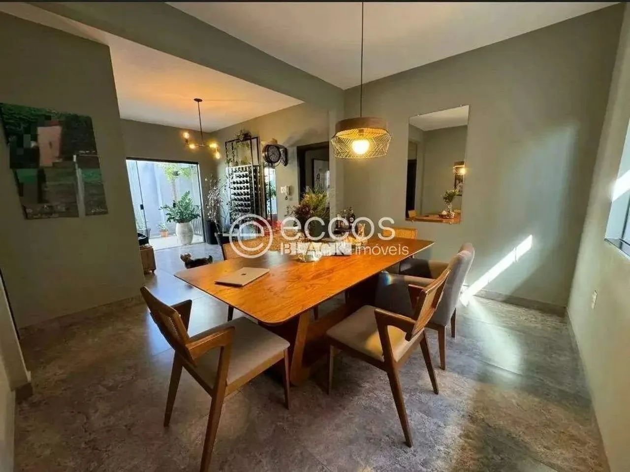 Casa à venda, 2 quartos, 1 suíte, 2 vagas, FABRÍCIO - UBERABA/MG