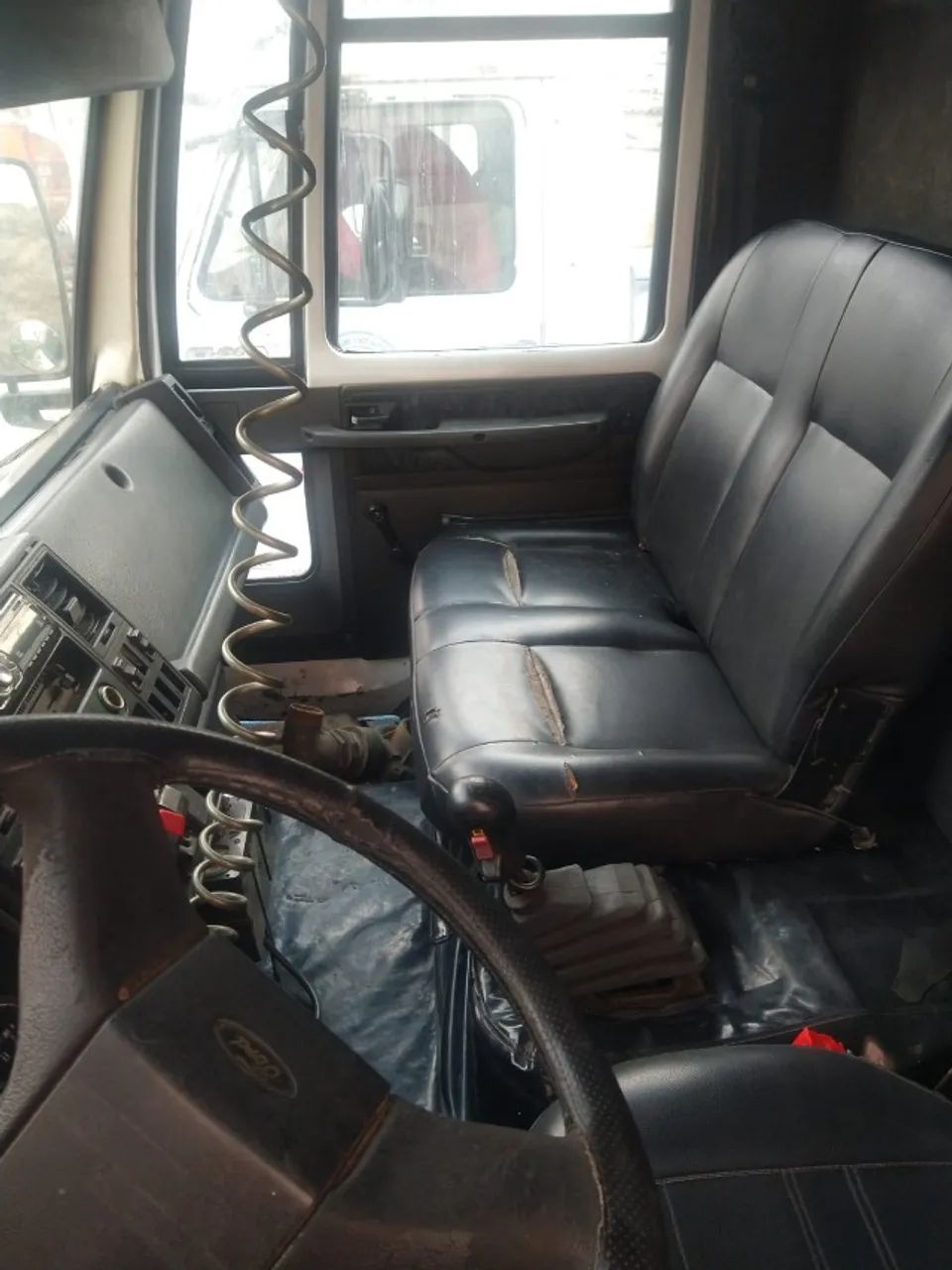 Ford/Cargo Branco - 2422 E - Foto 3