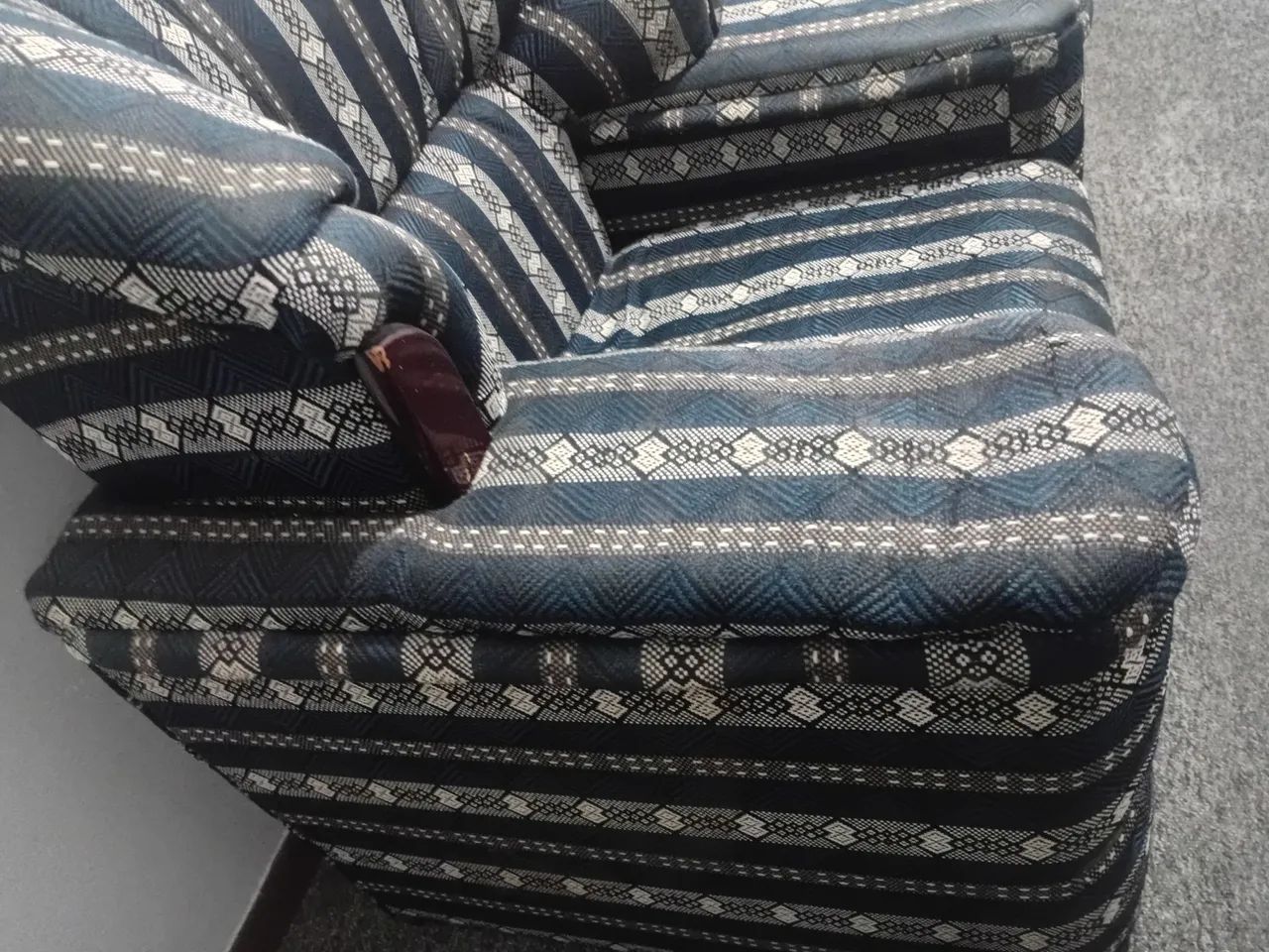 Vendo sofá de hum lugar R$ 70,00(SAIR HOJE) - Foto 2