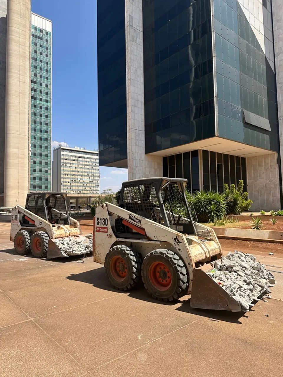 Bob cat para sua obra - Foto 5