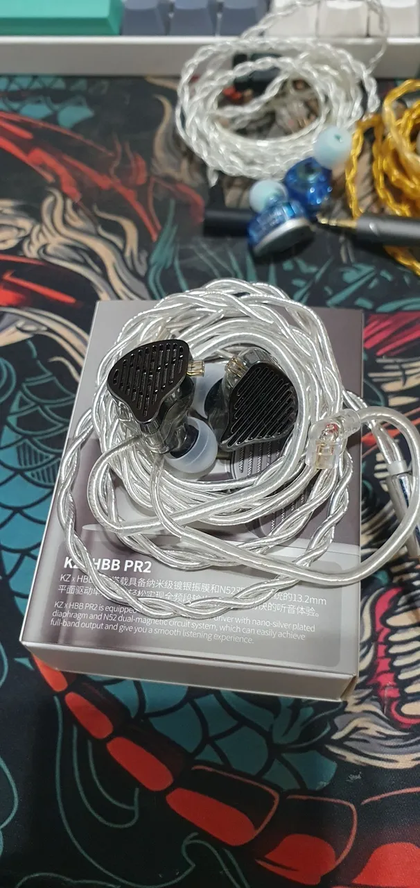 KZ x HBB PR2 - Fone de ouvido com excelente qualidade de áudio