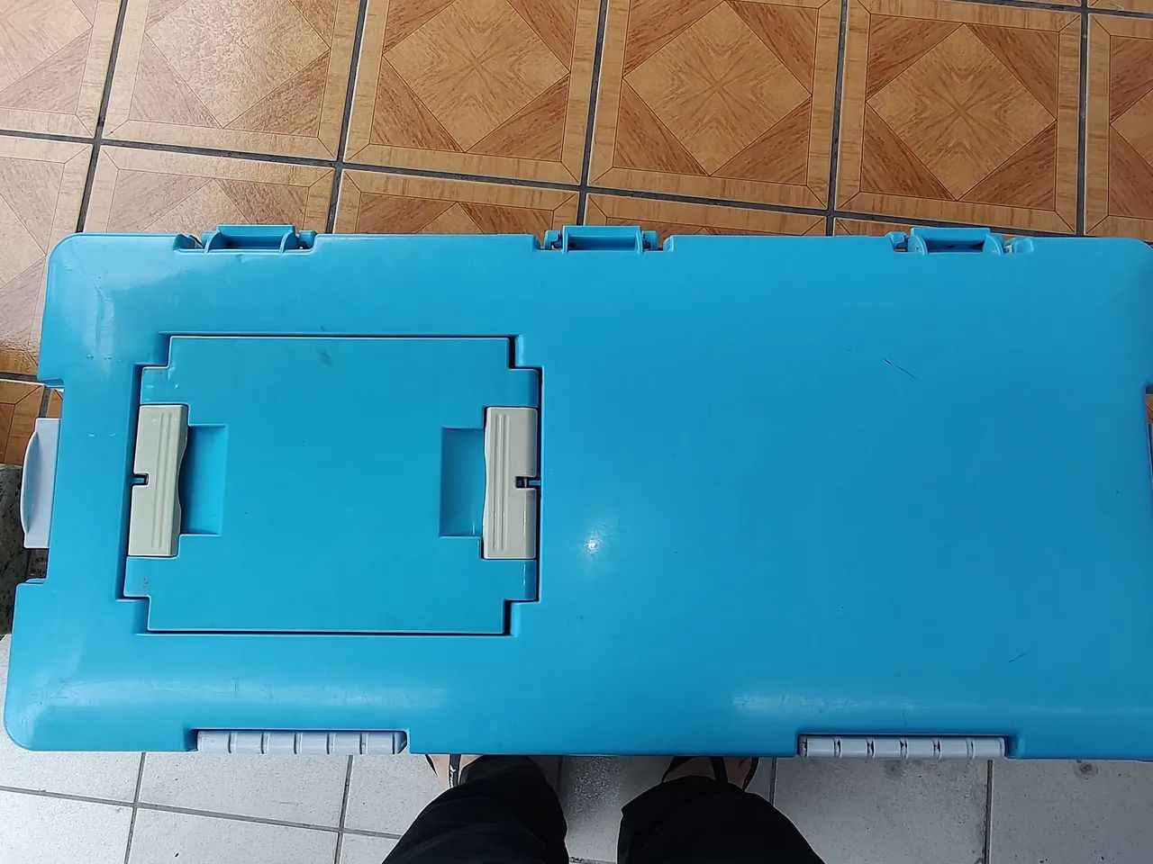 Cooler Térmico Azul Grande - Ideal para Camping e Lazer - Foto 5