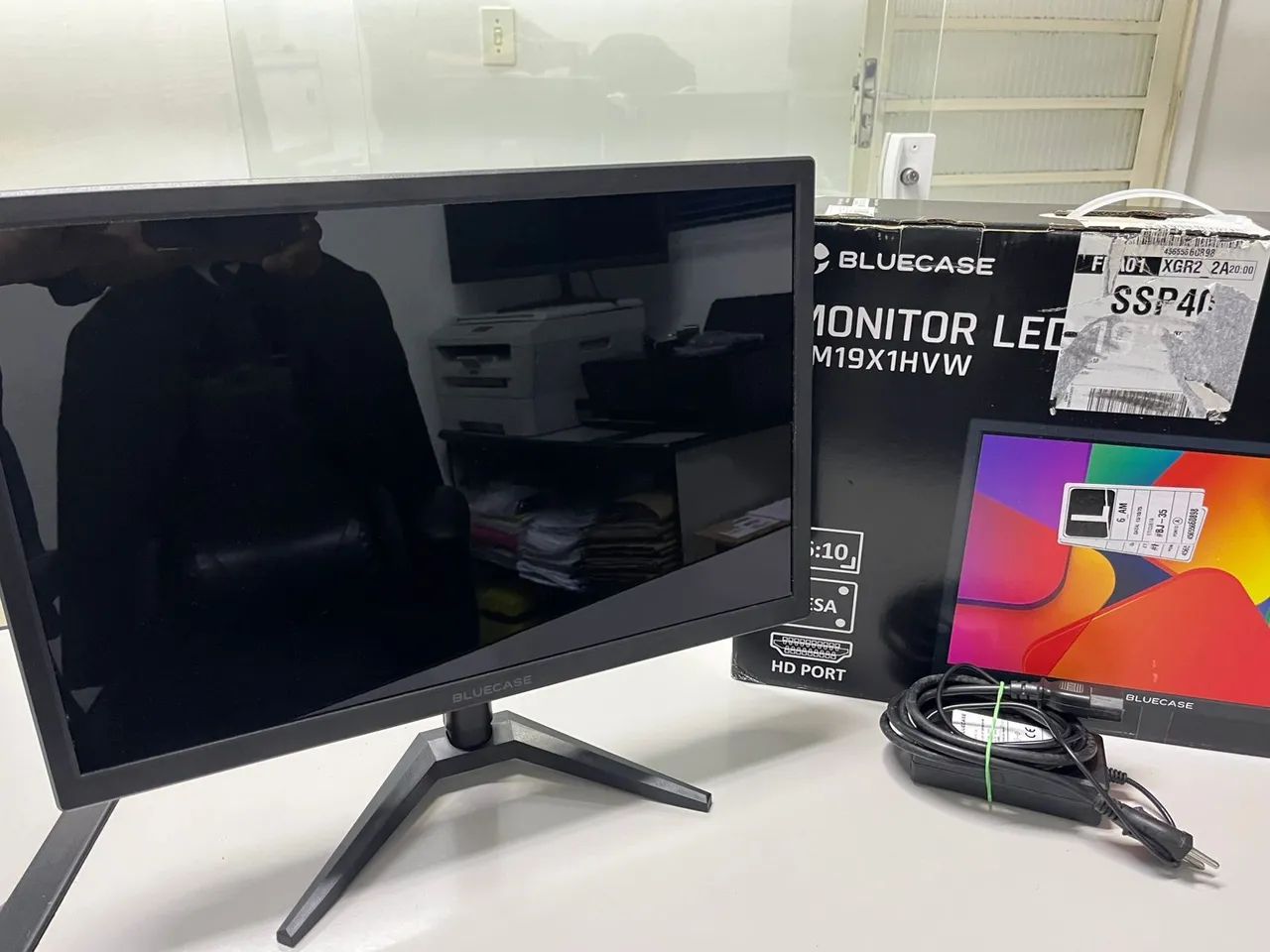 Monitor Bluecase LED 19" polegadas