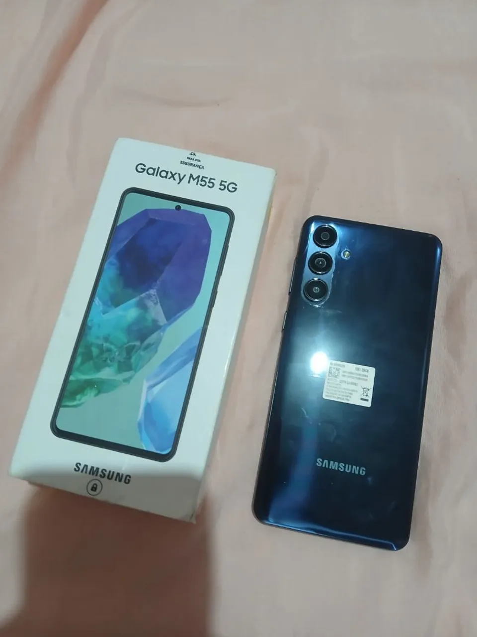 Vendo ou troco M55 5G de 256 gigas novo zerado