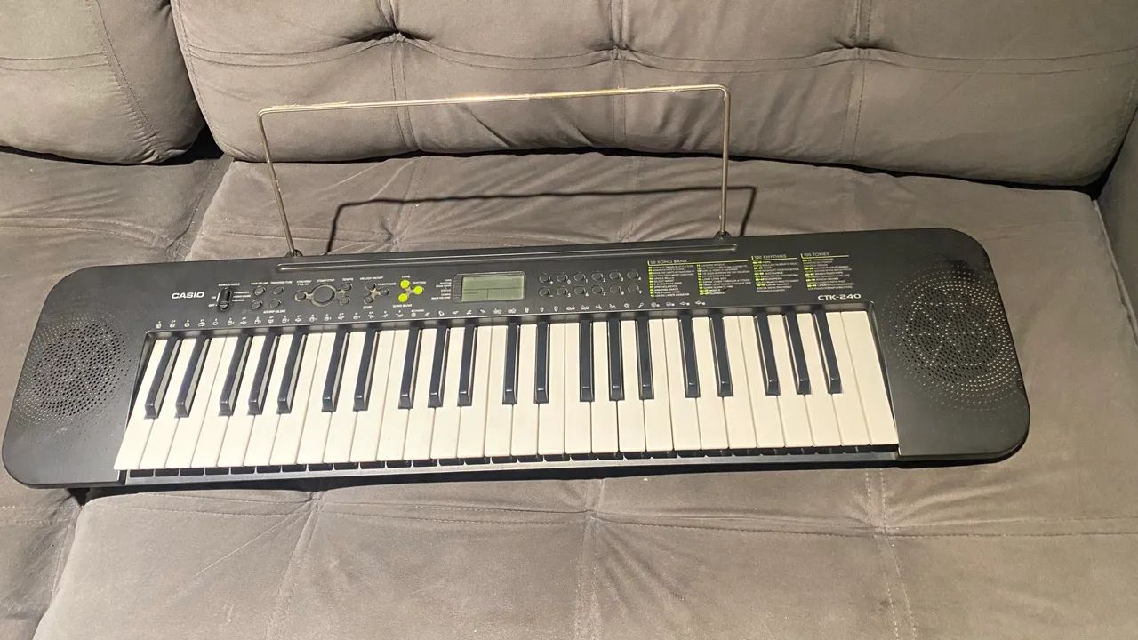 Casio CTK-240 Keyboard64750425697283120