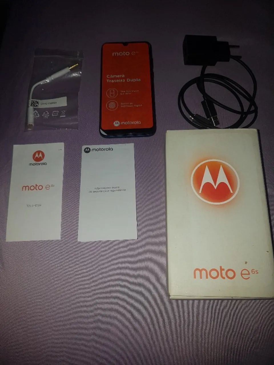 Motorola E6s completo na caixa. Aceito troca por video game