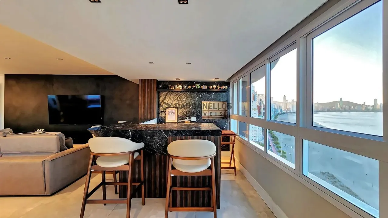 APARTAMENTO FRENTE MAR BALNEÁRIO CAMBORIÚ