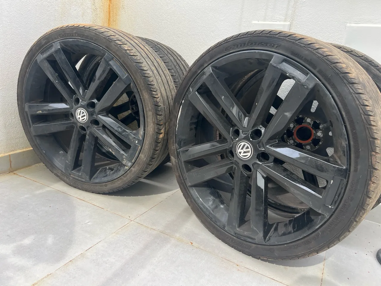Rodas VW aro 20 Originais + pneus!