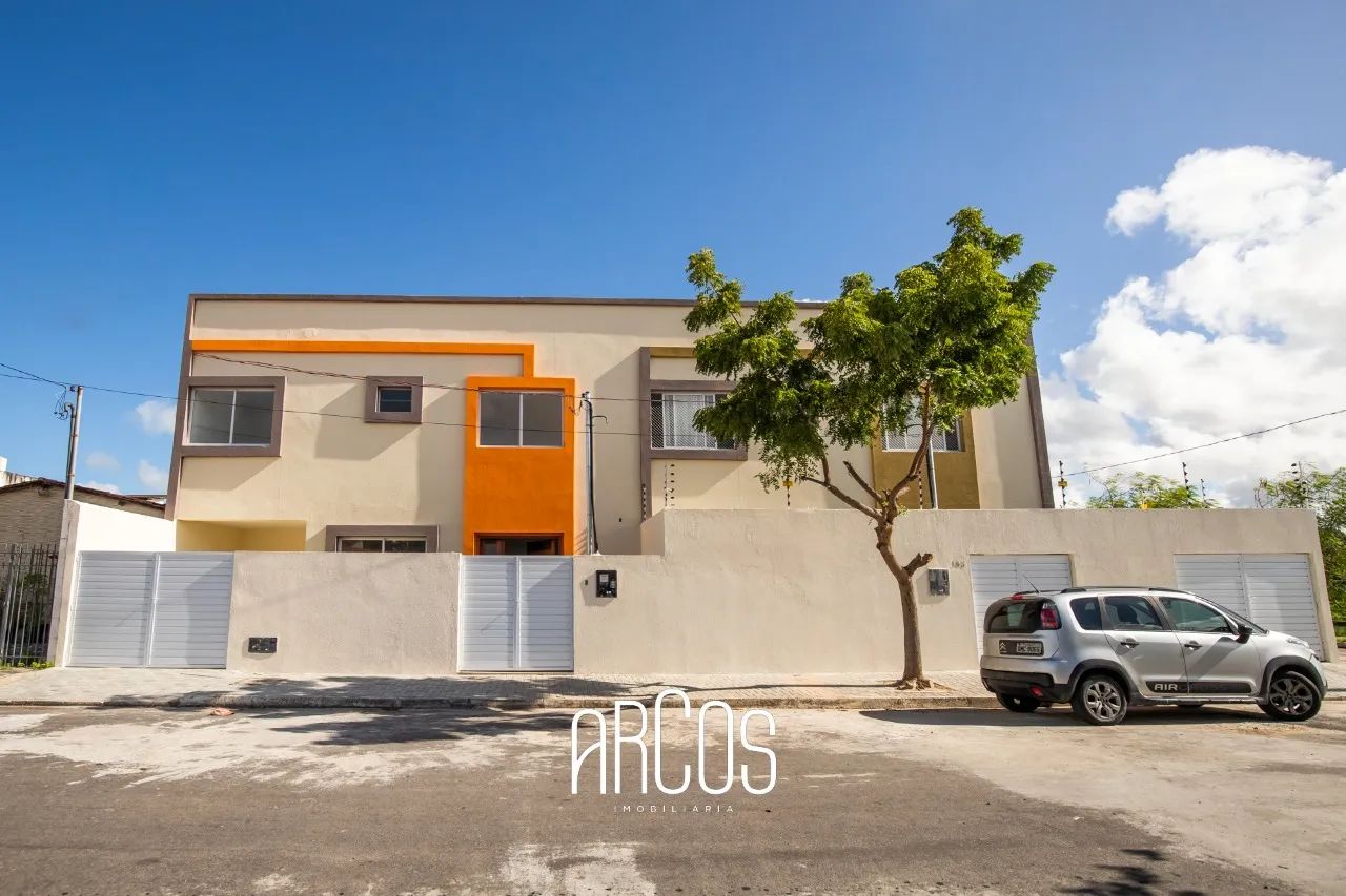 Lofts duplex com 3 quartos na Atalaia