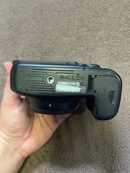 Câmera Canon EOS 60D - leve defeito - Foto 4